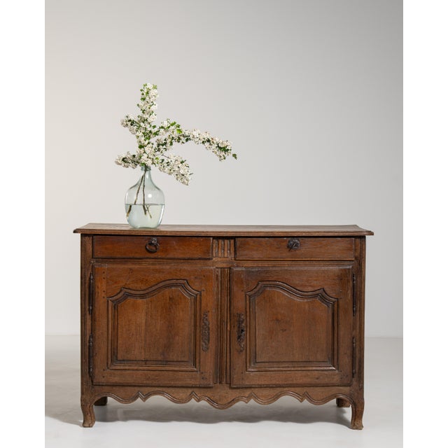 Early 19th Century Louis XV Oak Buffet in Original Patina For Sale - Image 17 of 17