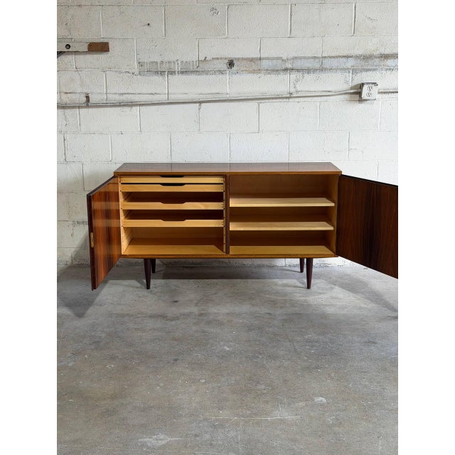 1960s Poul Hundevad Rosewood Sideboard Credenza Storage Unit Denmark Mid-Century Modern 1960s For Sale - Image 5 of 11