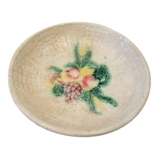 Late 19th Century Majolica Bowl With Fruit and Leaves For Sale