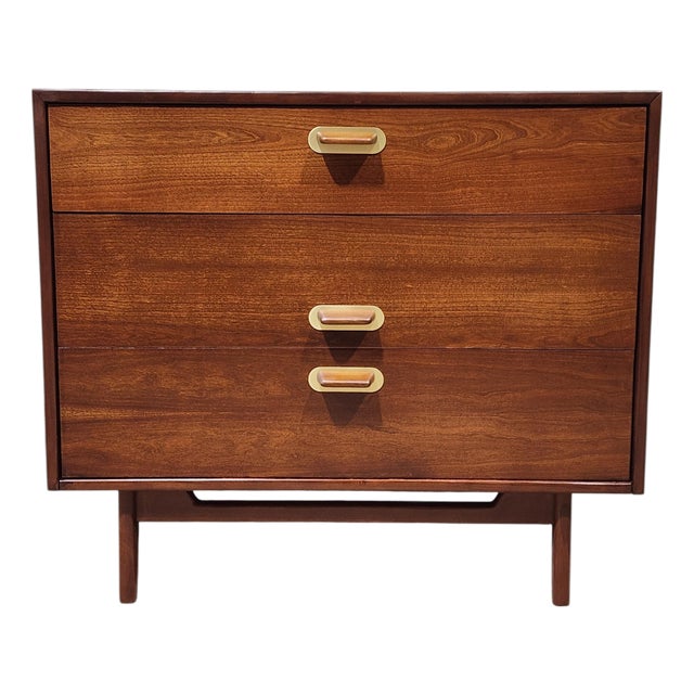 Mid-Century Modern 3-Drawer Chest by Jens Risom For Sale