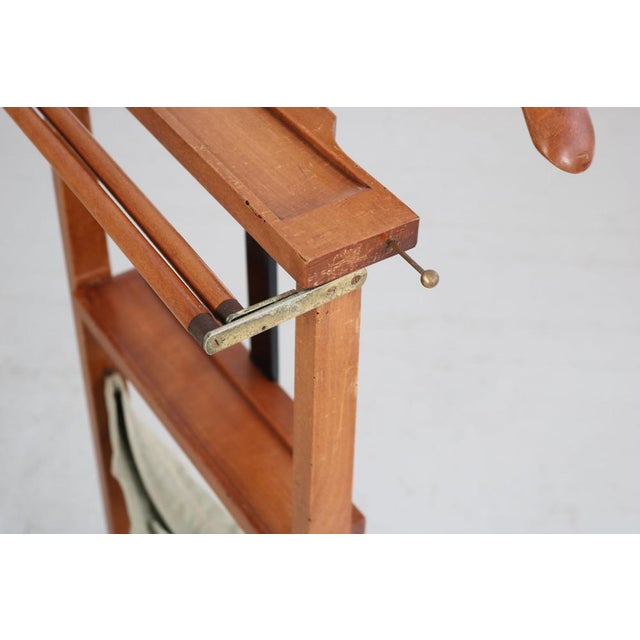 Valet in Beech with Wheels and Extendable Pole, 1950 For Sale - Image 12 of 18