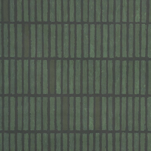 Sample - Schumacher x Backdrop Wabi-Sabi Wallpaper in Moss For Sale In New York - Image 6 of 6