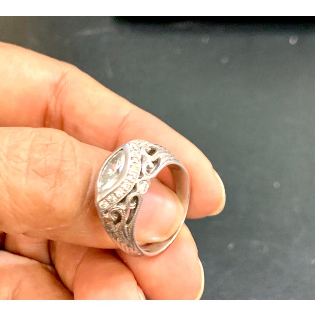2000 - 2009 1 Carat Marquise Shape Center Diamond 14 Karat White Gold Ring, Art Deco Style For Sale - Image 5 of 18