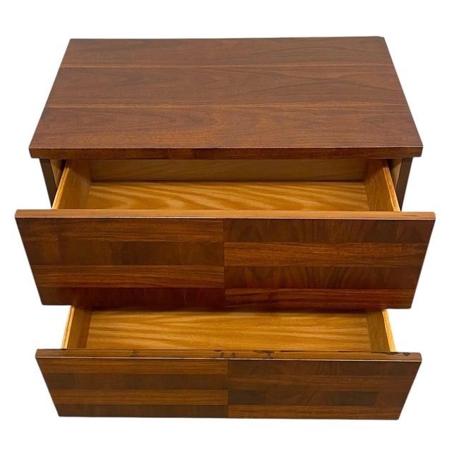 Vintage Mid-Century Modern Two-Drawer Nightstand With Book-Matched Wood Grain. For Sale - Image 9 of 10
