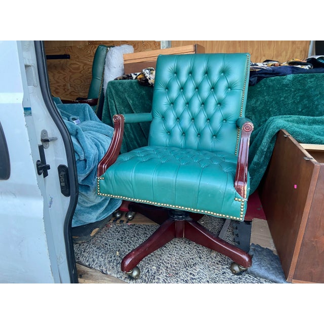 Traditional 1980s Vintage Paoli Chair Company Office Swivel Desk Chairs - a Pair For Sale - Image 3 of 13