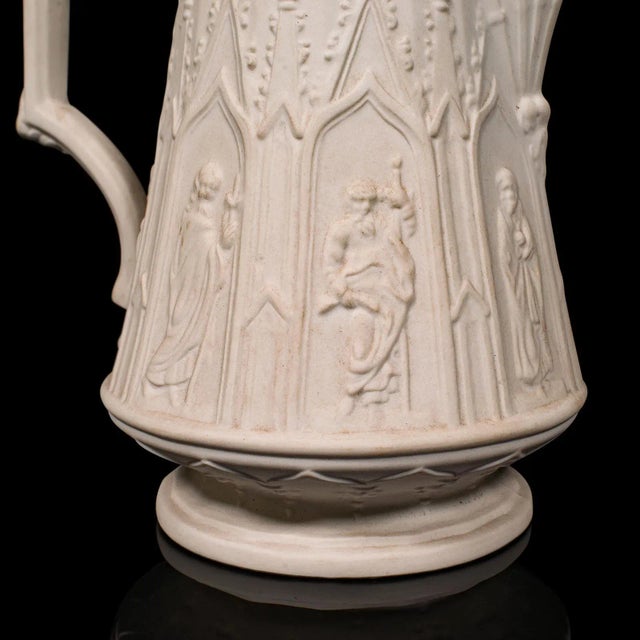 1980's English Vintage Pouring Jug For Sale - Image 11 of 12