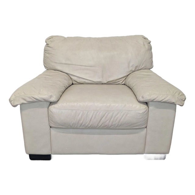 Italsofa Beige Leather Lounge Armchair – Comfortable and Stylish For Sale