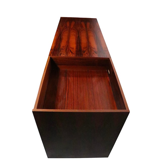 Dyrlund Mid Century Danish Modern Stereo Record Cabinet Rosewood C. 1960/70's For Sale - Image 4 of 16