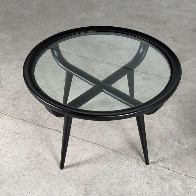 Round Semi-Matte Black Lacquered Coffee Table by Nicolay Diulgheroff, Italy, 1950s For Sale - Image 4 of 12