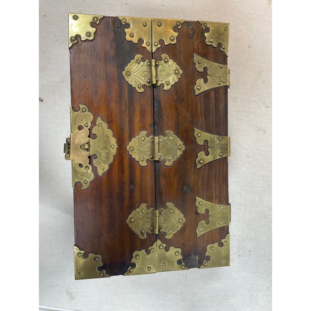 Asian Late 19th Century Mid Century Korean Wooden and Brass Jewelry Box For Sale - Image 3 of 11