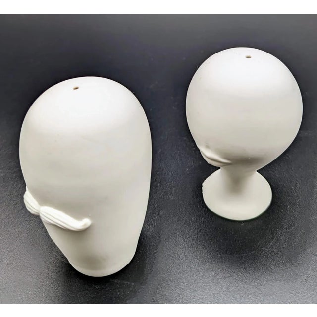 Jonathan Adler Mr & Mrs Muse Salt and Pepper Shakers, a Pair For Sale In Miami - Image 6 of 11