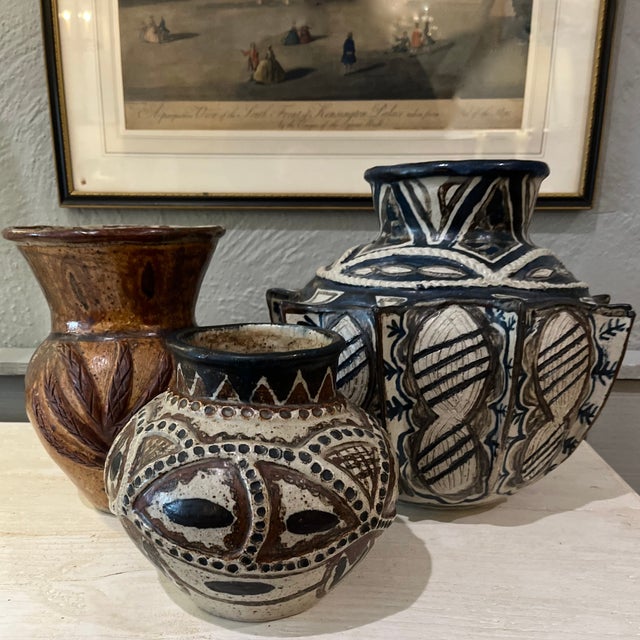 South African KwaZulu-Natal - 1970's Rorke's Drift Pottery Vase by Mirriam Rhumalo For Sale - Image 15 of 16