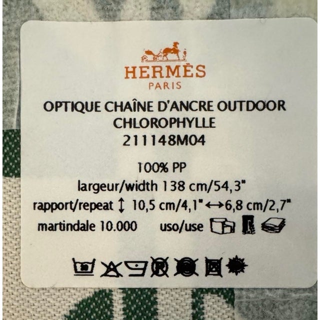 A gorgeous textile from Hermès Paris. Features the Optique Chaine D’ancre pattern in the colorway Chlorophylle. A pattern...