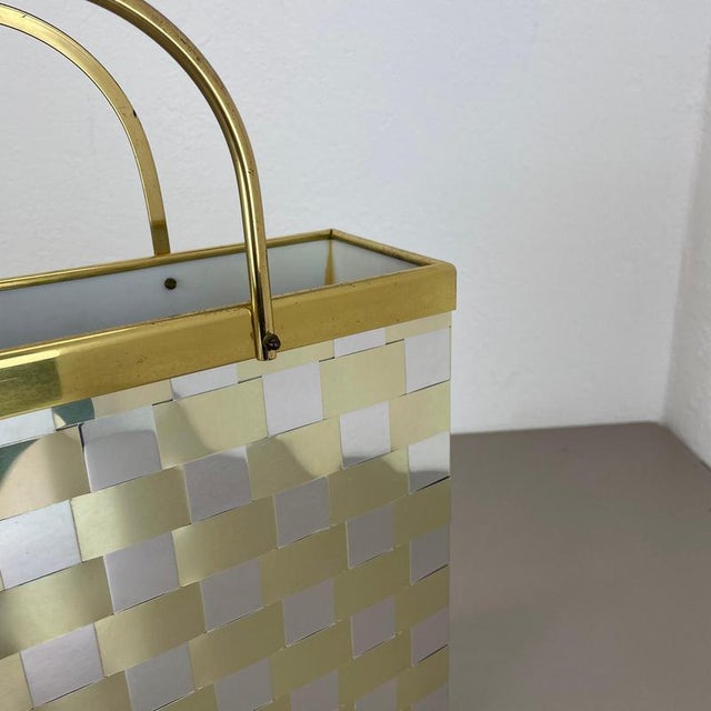 Silver Hollywood Regency Bicolor Magazine Holder in the style of Paul Evans, Italy, 1970s For Sale - Image 8 of 16