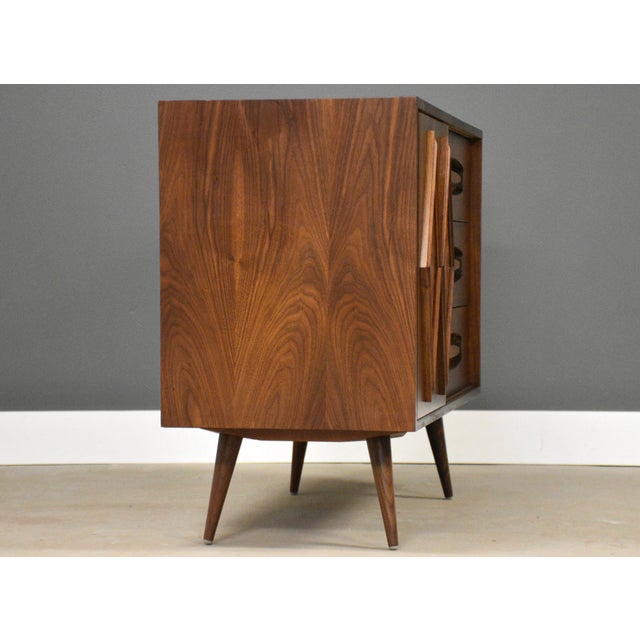 1960s 1960s Refinished Walnut and Burl Dresser Chest by Young For Sale - Image 5 of 13