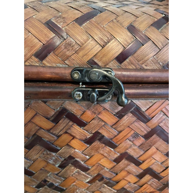 Brown Vintage Woven Chinoiserie or Palm Beach Rattan and Bamboo Table/Dresser Top Chest For Sale - Image 8 of 10