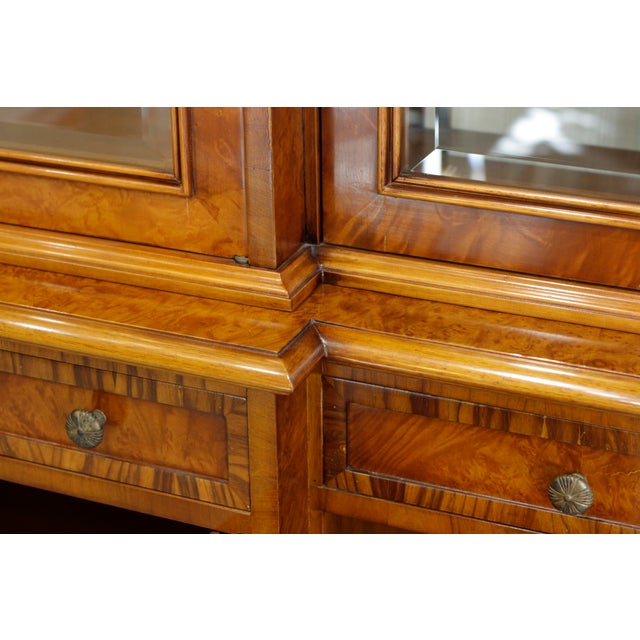Italian Illuminated Breakfront Display Case from Provasi, 1990s For Sale - Image 3 of 18
