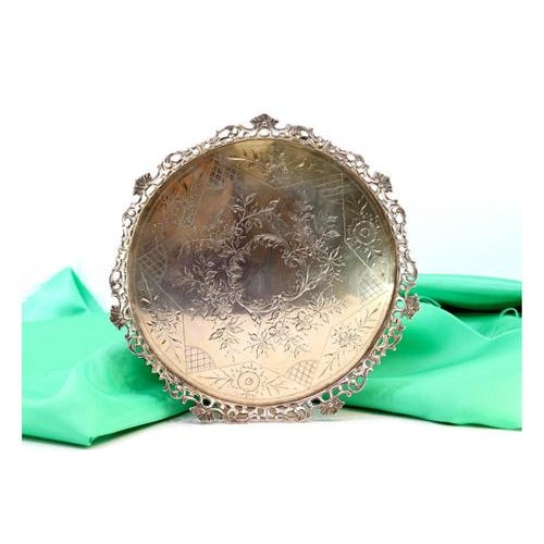 Metal Silver Ticket Stand with Grid and Center with Engraved Floral Motifs For Sale - Image 7 of 7