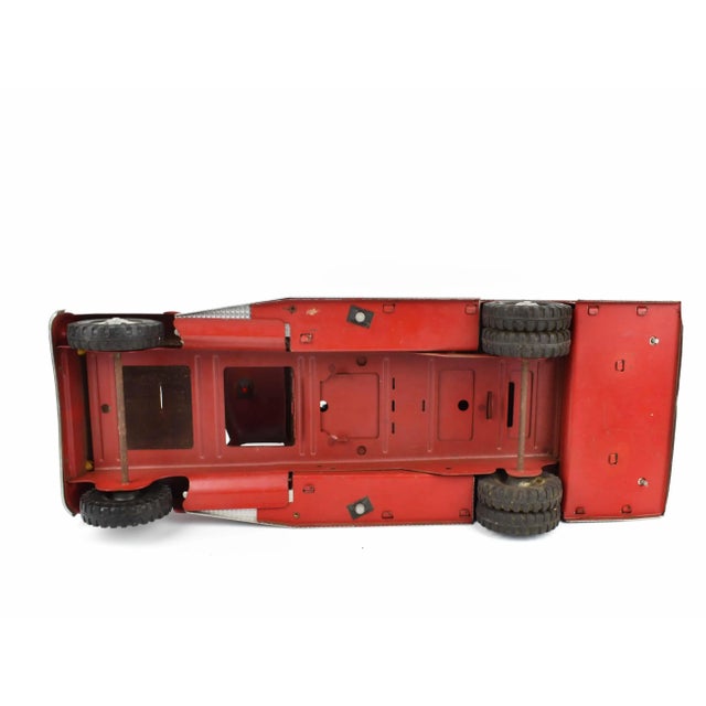 Vintage Mid 20th Century Metal Tonka Pumper Fire Truck Toy Model Figurine Usa For Sale - Image 12 of 13