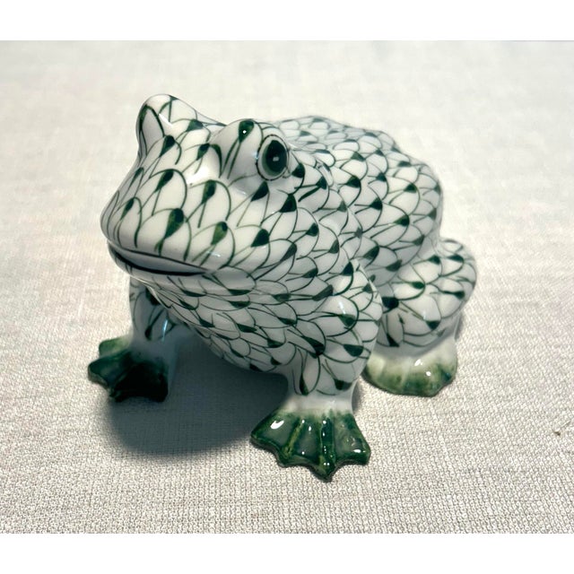 Ceramic MCM Japanese Andrea by Sadek Herend Style Fishnet Pattern Porcelain Frog For Sale - Image 7 of 8