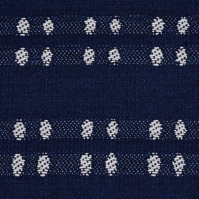 Contemporary Sample - Schumacher Bolsa Indoor/Outdoor Fabric in Navy For Sale - Image 3 of 4