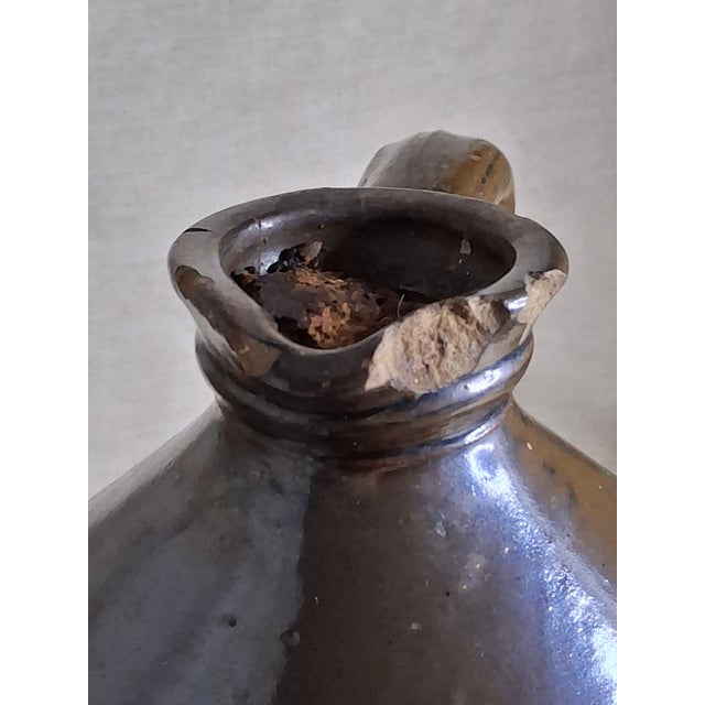 Antique Albany Slip Stoneware Jug 19th C Merchant Tag Formosa Oolong Tea Suffield Ct For Sale - Image 13 of 18