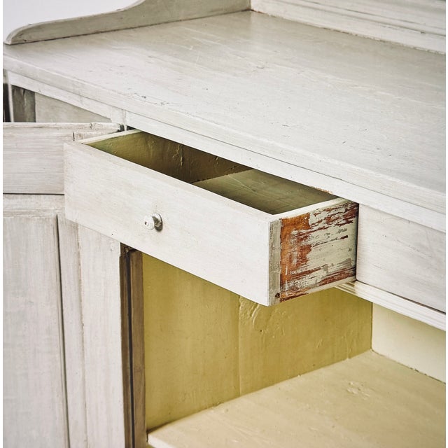 Mid 19th Century Gustavian Wooden Sideboard in Cream, 1850 For Sale - Image 5 of 8