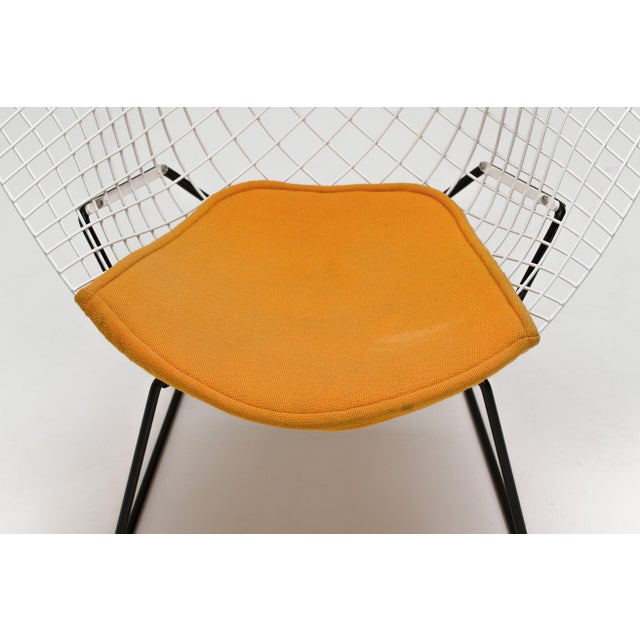 Metal Diamond Chair with Yellow Seatpad by Harry Bertoia for Knoll Inc. / Knoll International, 1950s For Sale - Image 7 of 13