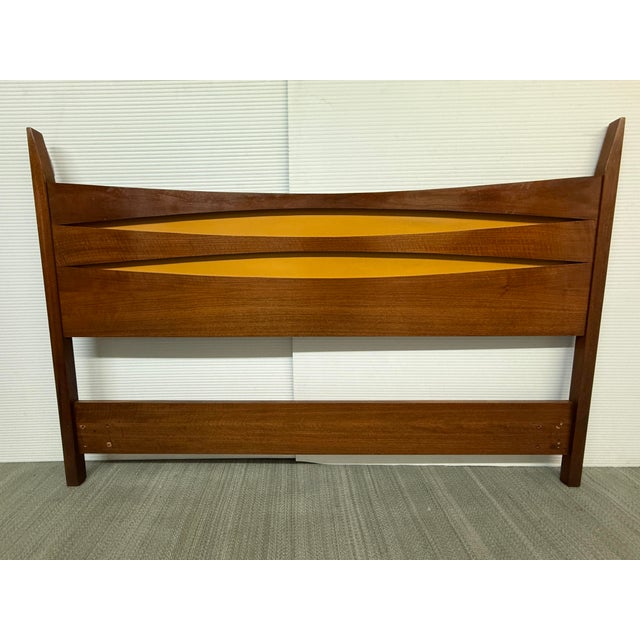 Mid 20th Century Queen Size West Michigan Furniture MCM Headboard For Sale - Image 5 of 12