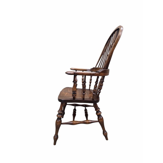 Antique Victorian Yew Wood Broad Arm Windsor Chairs – Pair For Sale In Chicago - Image 6 of 8