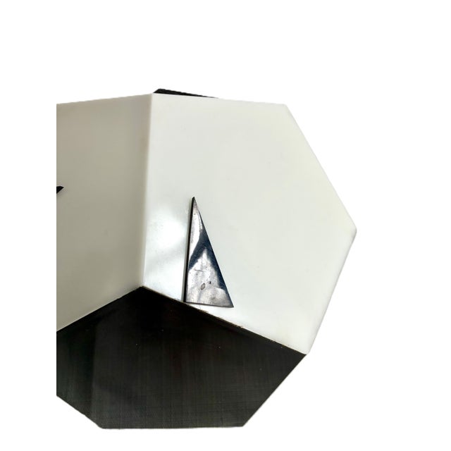 Mid Century Modern Black White Plastic Table Lamp/ Vintage 1960s Atomic Space Age Mod Pentagon Shaped Desk Lamp For Sale In Cleveland - Image 6 of 8