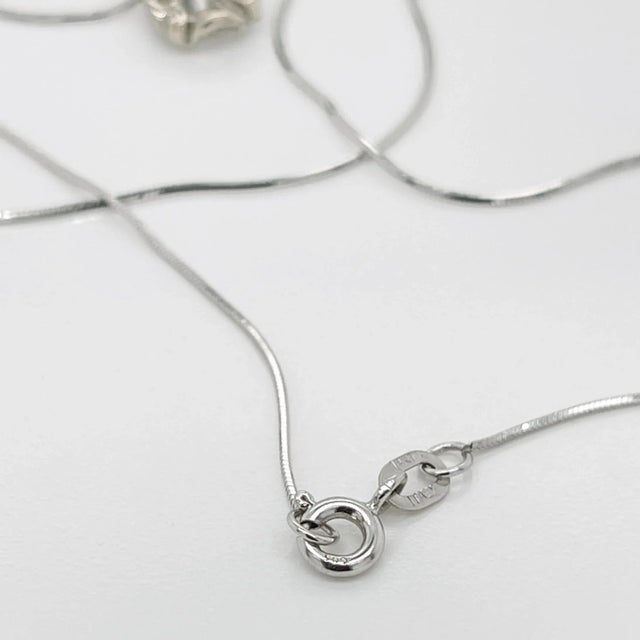 Vintage Round Brilliant Cut Diamond & 14K White Gold Pendant Necklace For Sale - Image 12 of 12