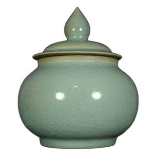 Celadon-Green Glazed Porcelain Lidded Jar With Crackle Glaze & Teardrop Finial For Sale
