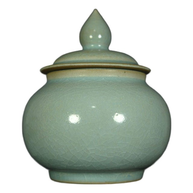 Celadon-Green Glazed Porcelain Lidded Jar With Crackle Glaze & Teardrop Finial For Sale