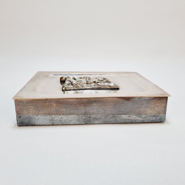 Silver Vintage Silver-Plated Cigarette or Jewelry Box For Sale - Image 8 of 15
