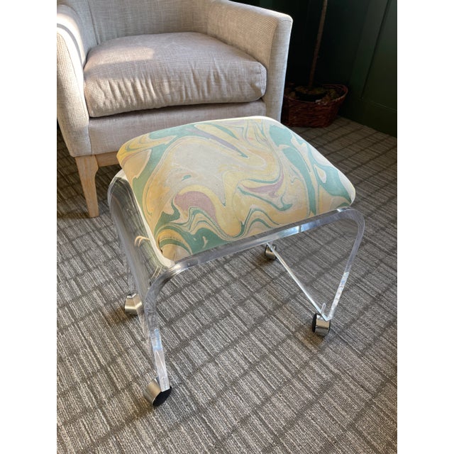 Mid-Century Modern Mid 20th Century Lucite Waterfall Stool on Wheels For Sale - Image 3 of 3