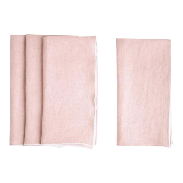 This linen napkin is the perfect addition to any formal setup. Its made with pure linen and has a contrasting edge that...