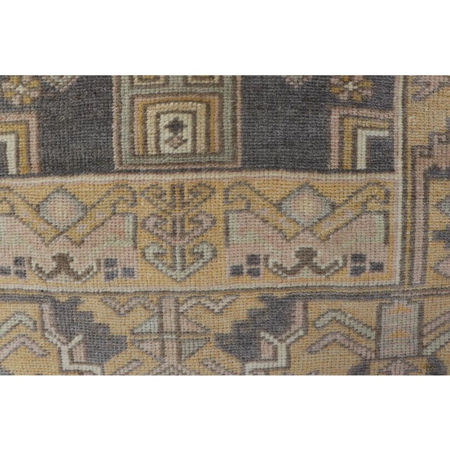 1950s Vintage Oushak Rug From Turkey With Medallion Design in Yellow, Pink, Grey Blue For Sale - Image 5 of 10