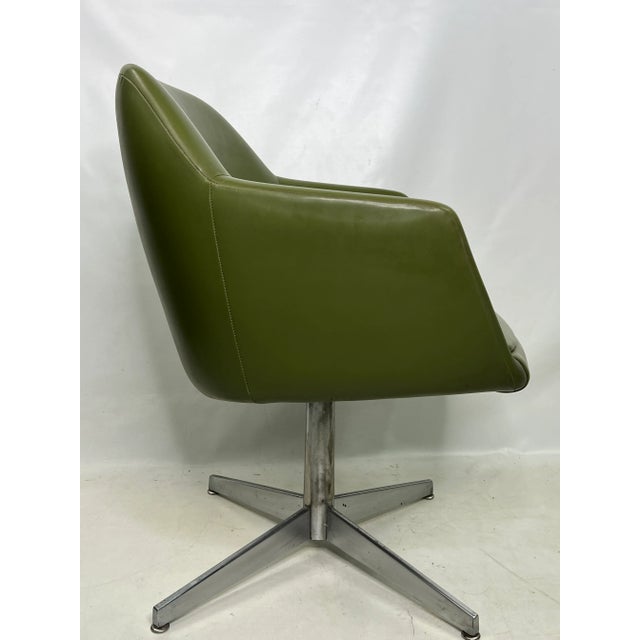 Vintage 1970's Green Steelcase Armchair