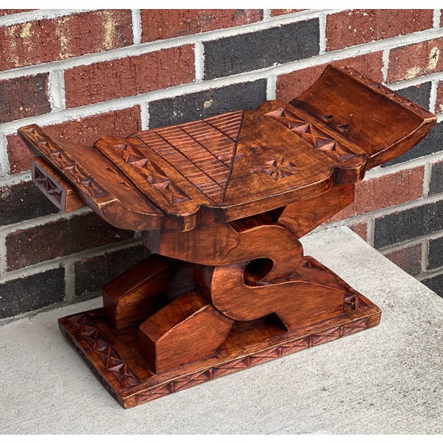 1950s Vintage Ghanaian Ashanti ‘Wisdom Knot’ Stool For Sale - Image 13 of 13
