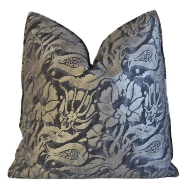 French Provincial Stunning Italian Designer Mariano Fortuny Melagrana Feather/Down Pillow For Sale - Image 3 of 6