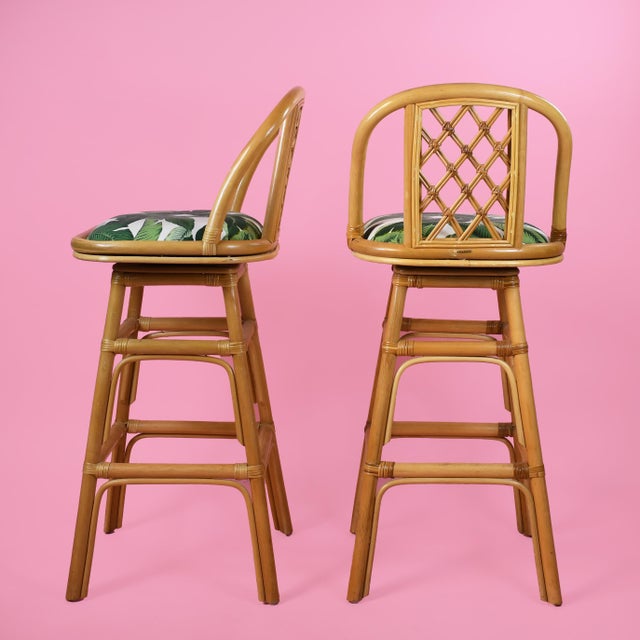 Coastal 1990s Pair of Swivel Rattan Bar Stools For Sale - Image 3 of 4