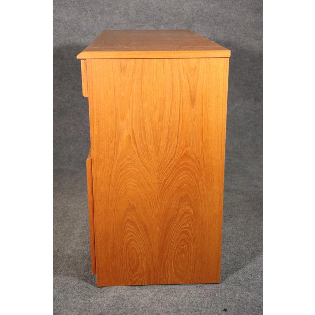 Mid 20th Century Teak Expanding Cabinet For Sale In Philadelphia - Image 6 of 10