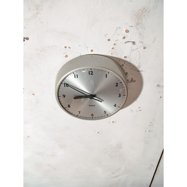 Grey Clock from Gent of Leicester, England, 1960s For Sale - Image 9 of 12