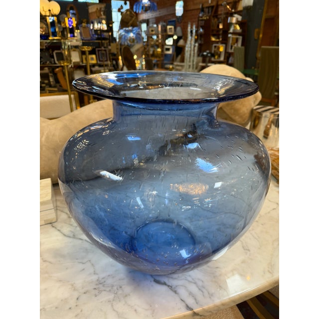 Italian Blue Art Glass Vase, 1970s For Sale In Los Angeles - Image 6 of 9