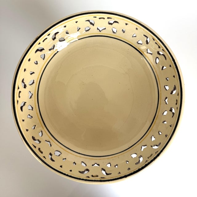 Art Nouveau Centerpiece / Footed Bowl with Openwork Rim from Karlsruher Majolika, 1890s For Sale - Image 3 of 8