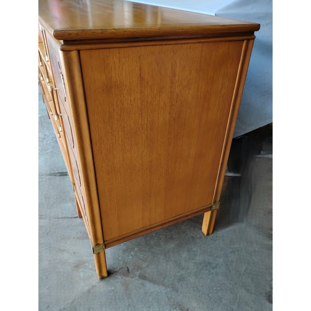 Wood Mid 20th Century Thomasville Tamerlane Burlwood Dresser Credenza Sideboard Bedroom Furniture For Sale - Image 7 of 14