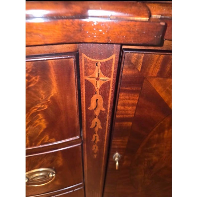 Late 20th Century Late 20th Century Broyhill 100th Anniversary Collection Mahogany & Burl China Cabinet Breakfront For Sale - Image 5 of 10
