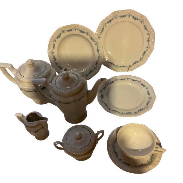 New 1970s Rosenthal Porcelain T With Blue Garland - 96 Piece Set For Sale