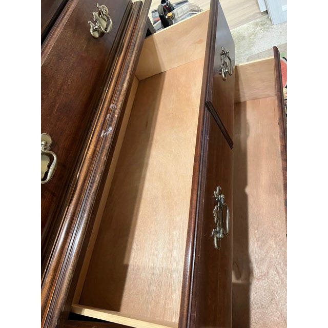 Bernhardt Vintage Mahagany Chest of Drawers For Sale In New York - Image 6 of 13